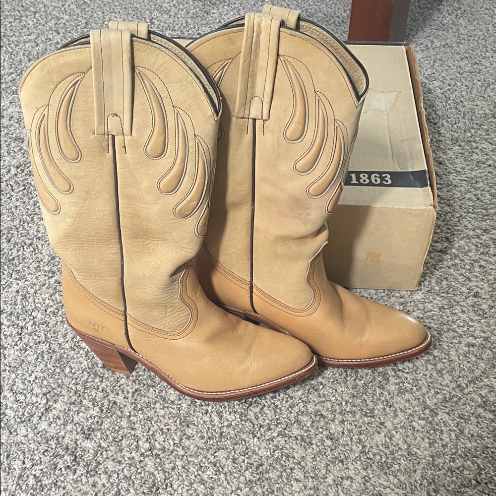 Vintage Frye Boots - Picture 2 of 13